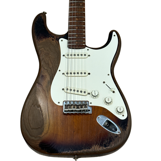 Fender Custom Shop Masterbuilt Dale Wilson '50s Roasted Stratocaster Heavy Relic Electric Guitar 2-Color Sunburst
